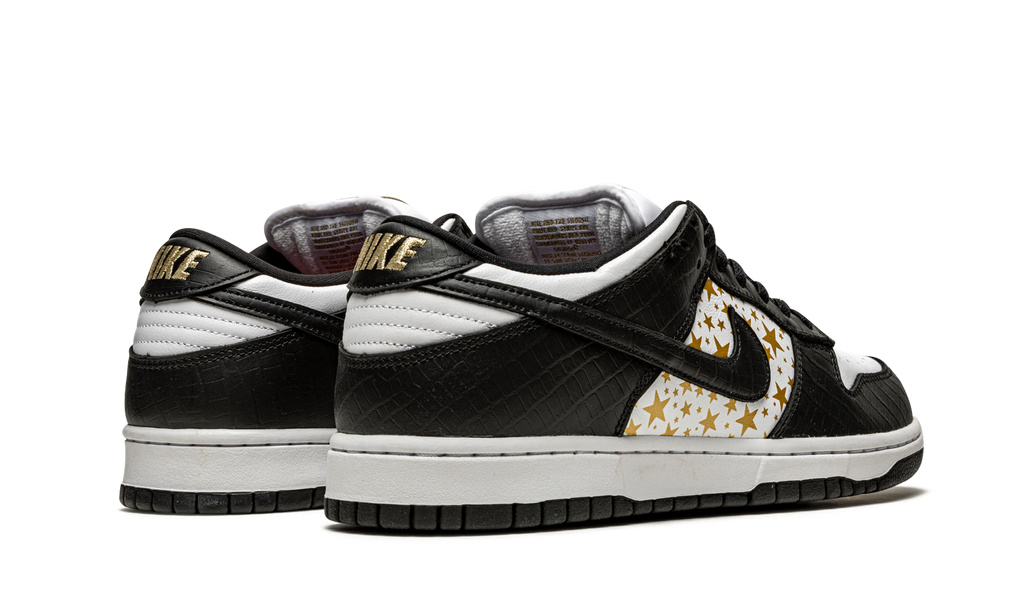 Nike SB Dunk Low x Supreme ‘’Black’’ 4