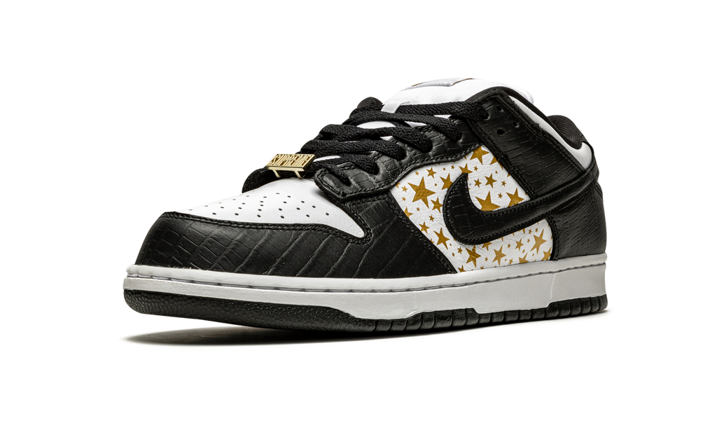 Nike SB Dunk Low x Supreme ‘’Black’’ 5