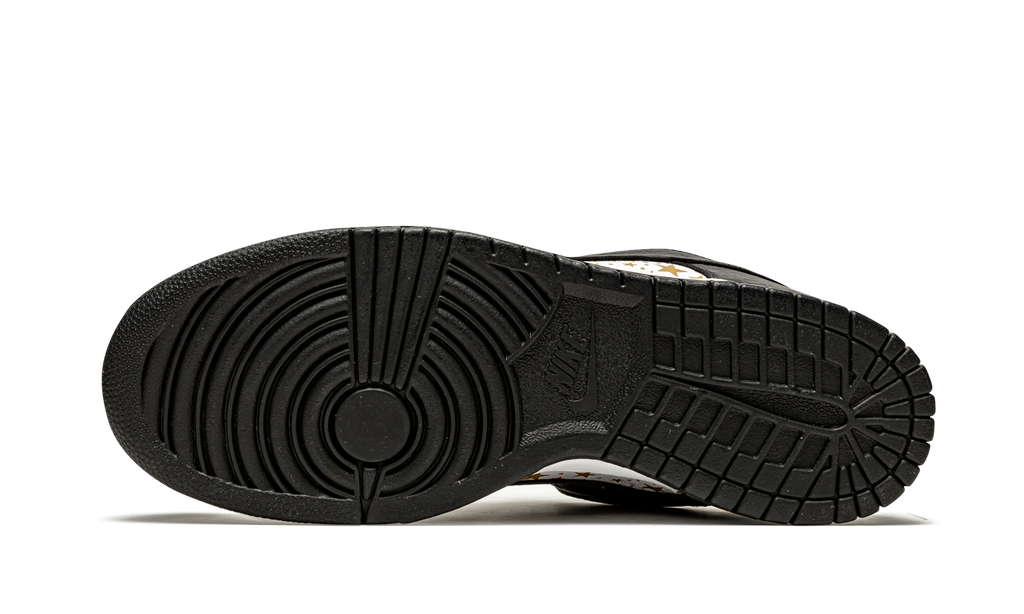 Nike SB Dunk Low x Supreme ‘’Black’’ 6